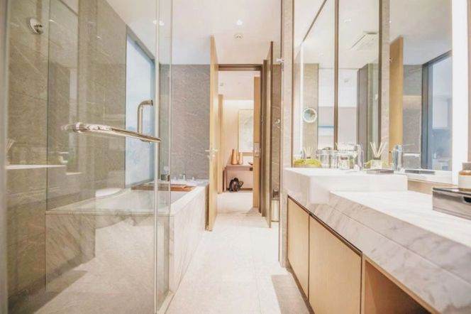 High-Floor 1BR Serviced Apartment near Xiepu Road Metro (L14)