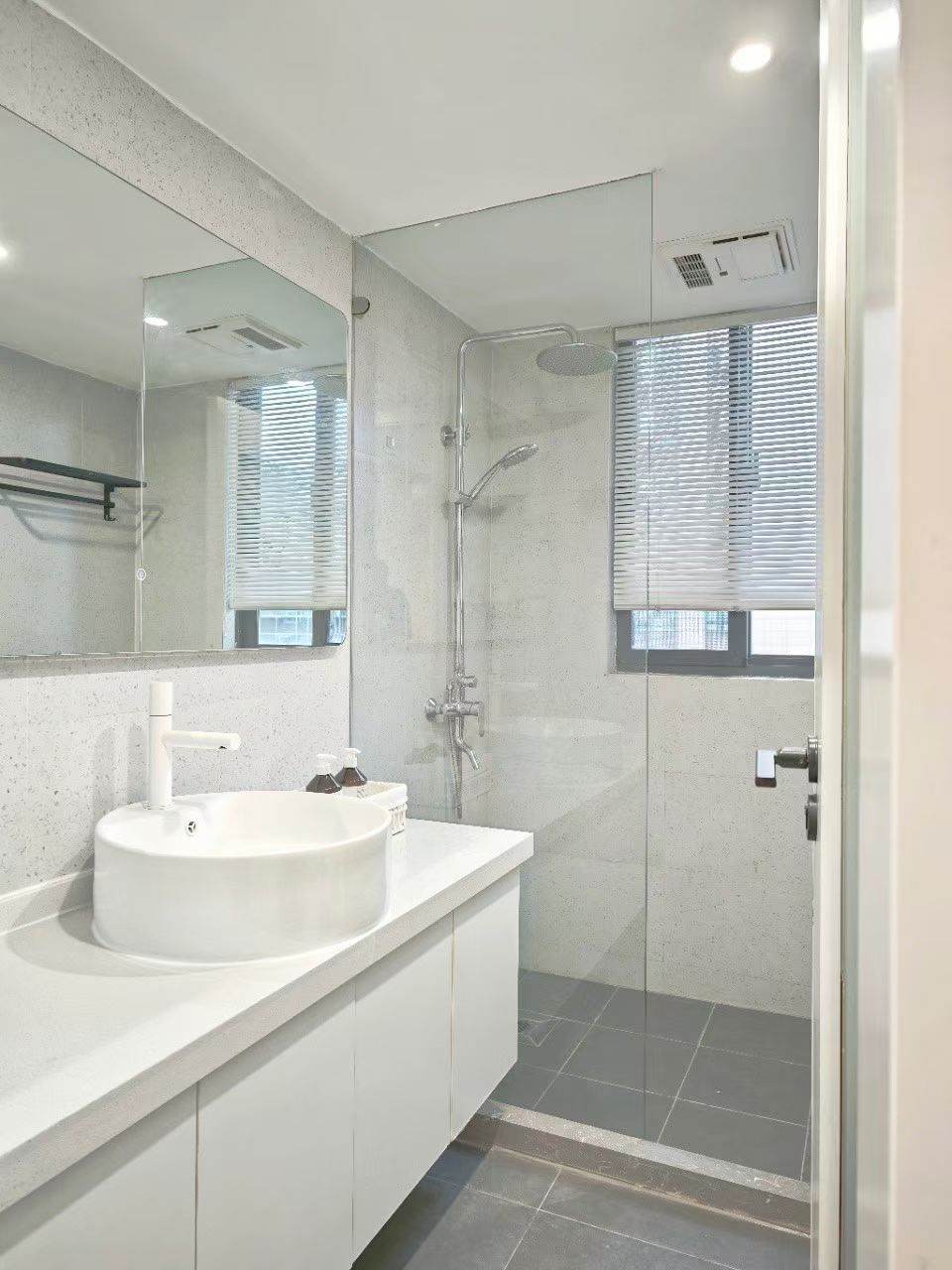 Housing image — Bathroom