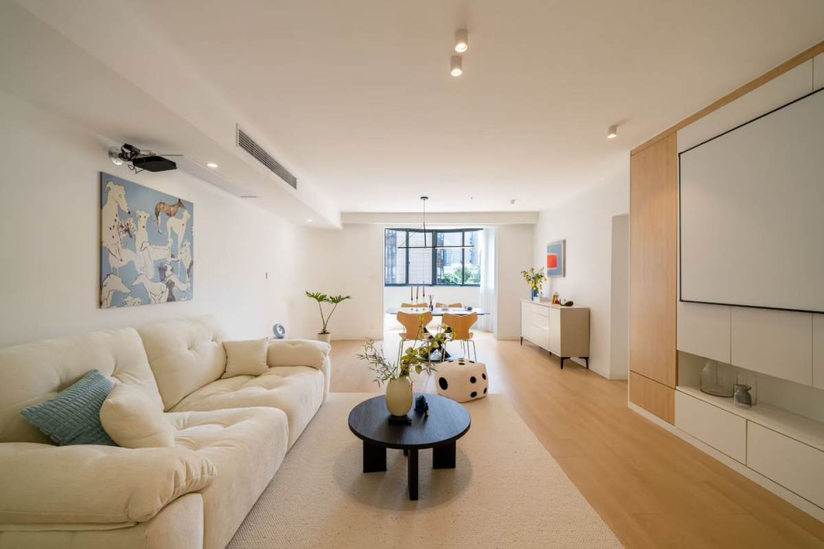 Housing image — Living Room