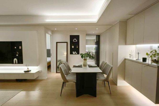 2BR Apartment at Oriental Manhattan (L1/L9/L11)