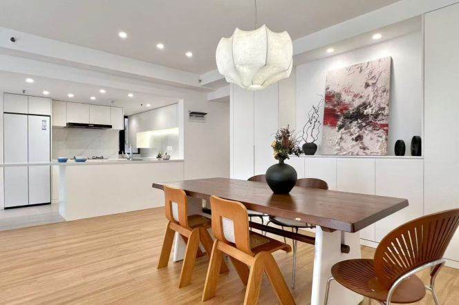 Spacious Modern Bright 3BR Apartment in Suzhou Creek North (L1/L3/L4/L12/L13)