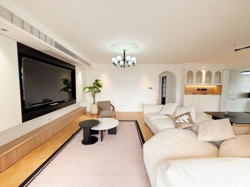 Housing image — Living Room