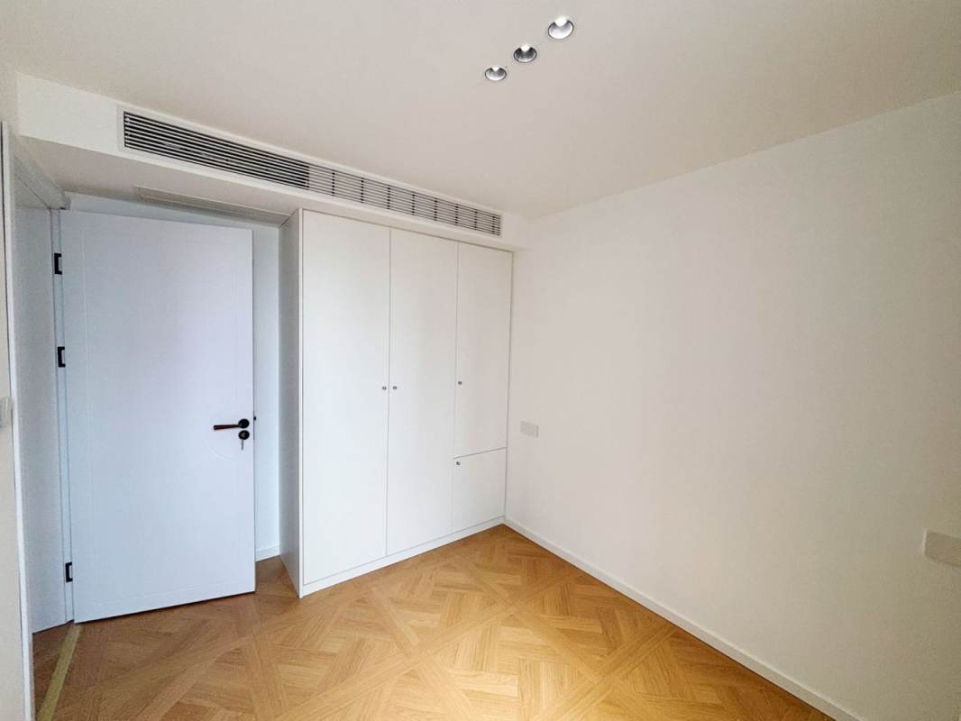 Housing image — Bedroom