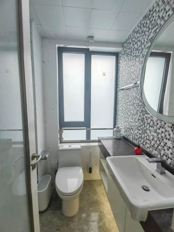 Housing image — Bathroom