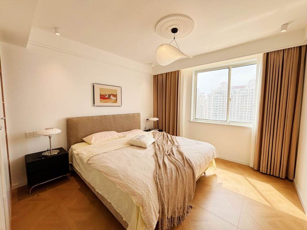 Housing image — Bedroom