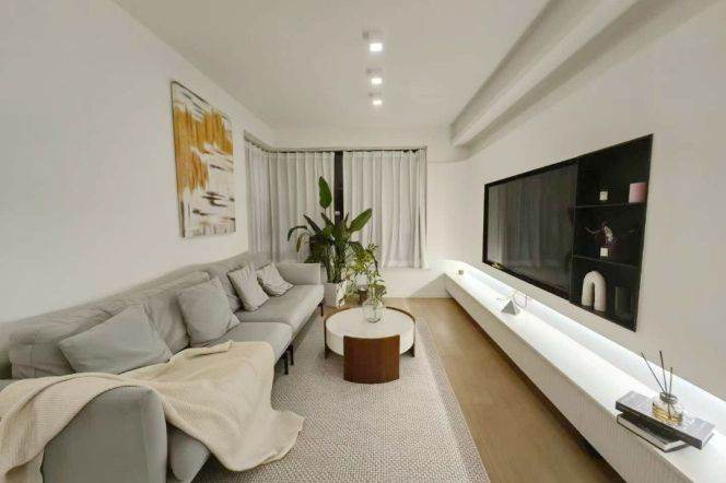 2BR Apartment at Oriental Manhattan (L1/L9/L11)