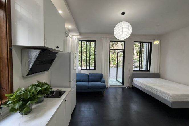 1BR Heritage Apartment at Yongjia New Village with Terrace (L1)