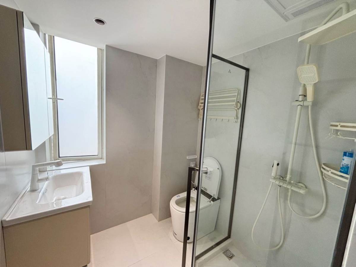 Housing image — Bathroom