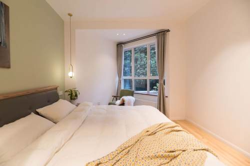 Housing image — Bedroom