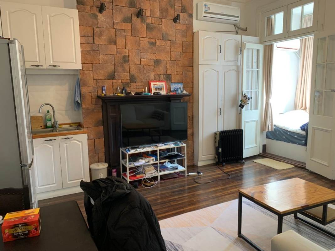 Housing image — Living Room