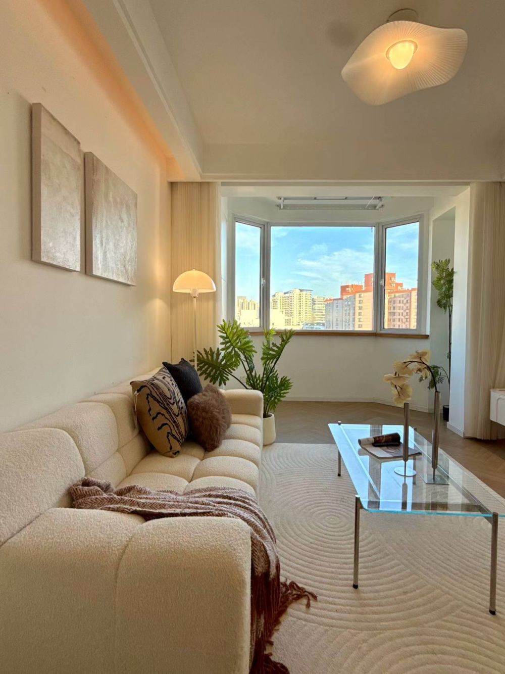 Housing image — Living Room