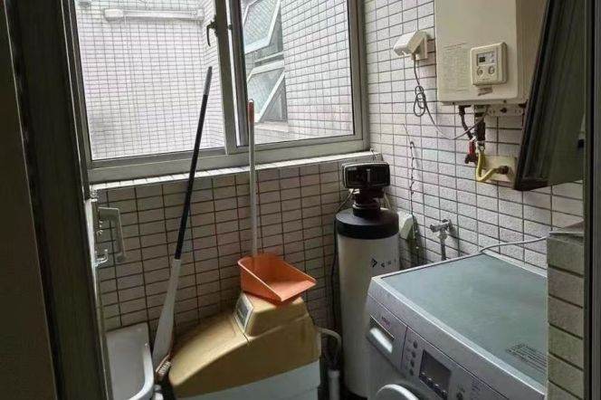 Bright Modern 2BR Apartment in Suzhou Creek North with Private Garden (L3/L4/L7)
