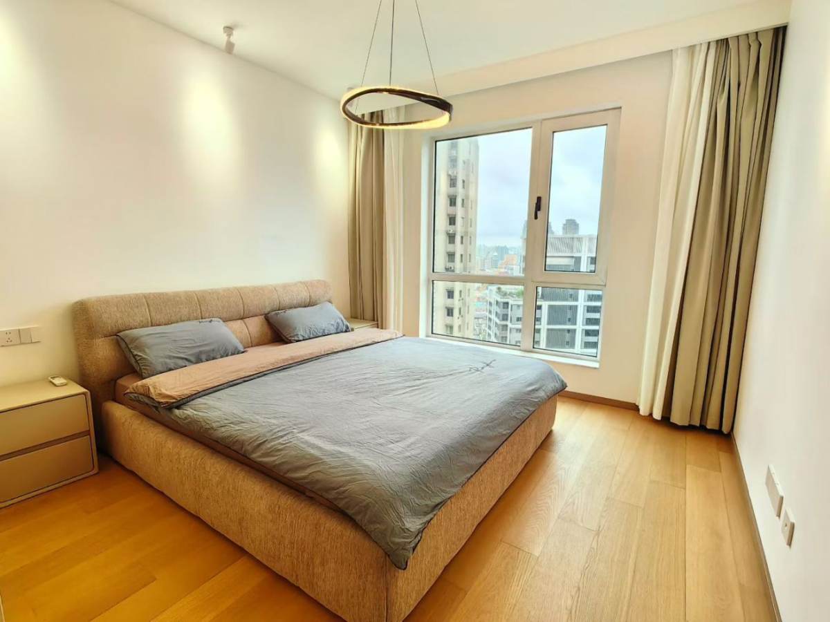 Housing image — Room