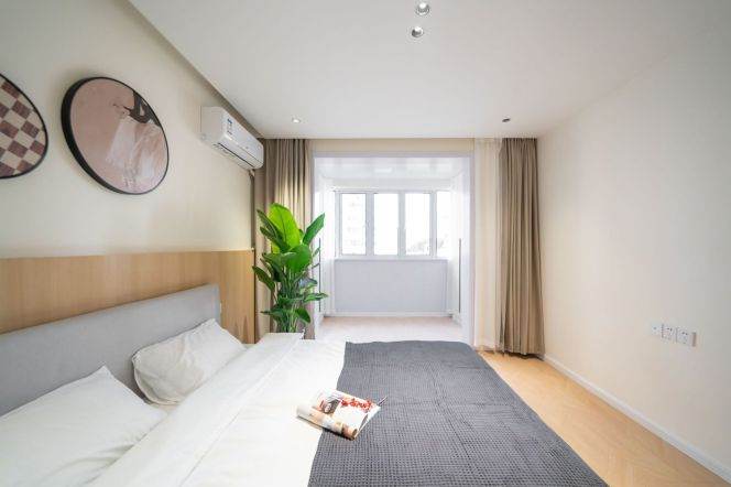 Spacious 1BR Apartment near Shanghai Stadium Metro (L4)