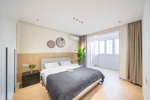 Housing image — Bedroom