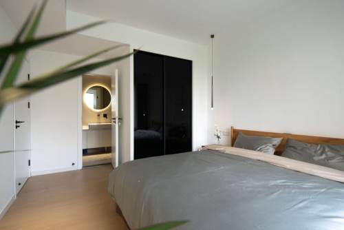 Housing image — Bedroom