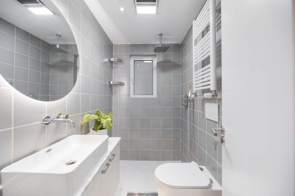 Housing image — Bathroom