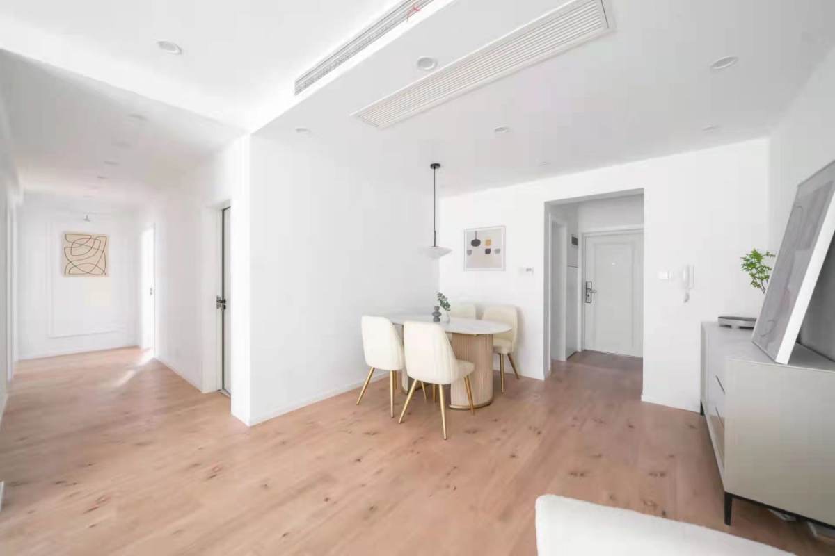 Housing image — Dining Area