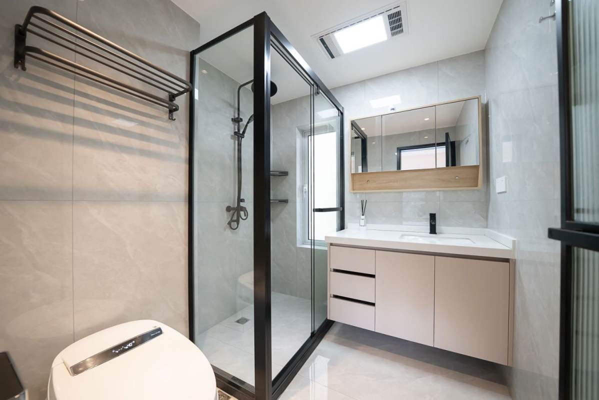 Housing image — Bathroom