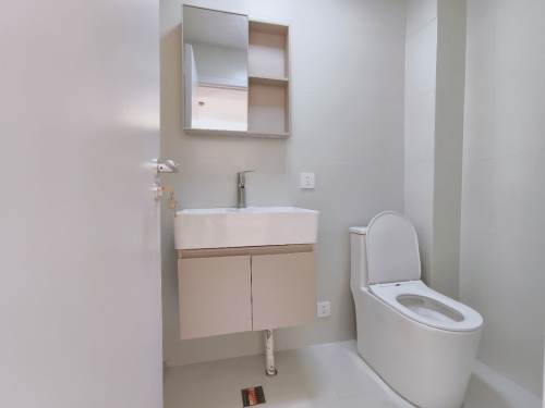 Housing image — Bathroom