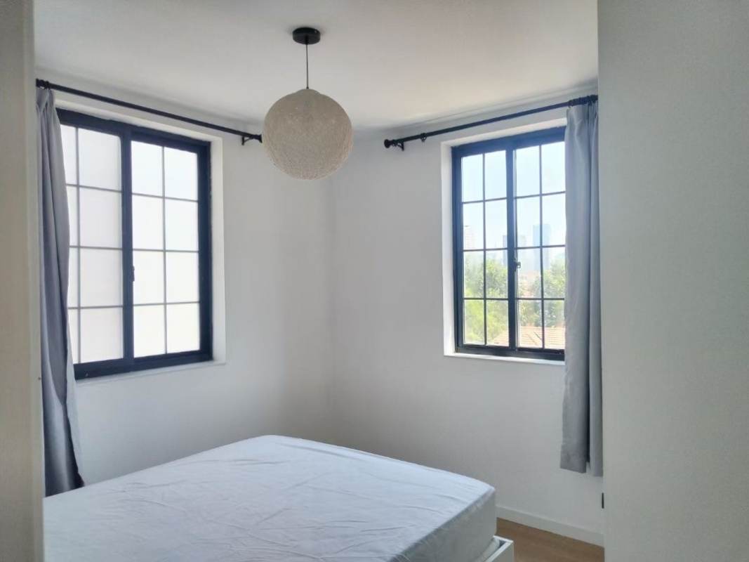 Housing image — Bedroom