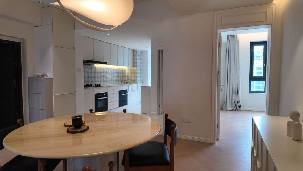 Housing image — Dining Area