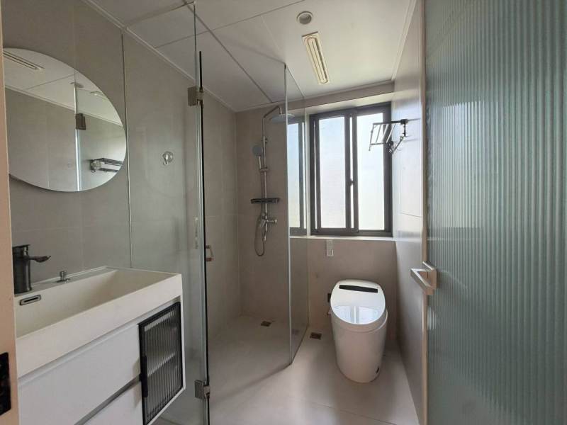 Housing image — Bathroom
