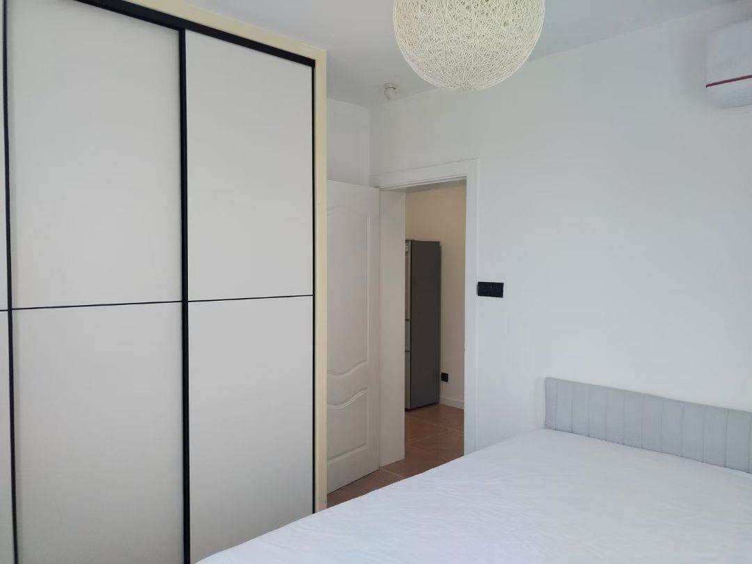 Housing image — Bedroom