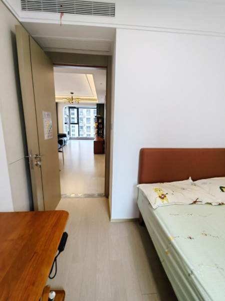Housing image — Room