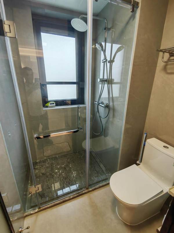 Housing image — Bathroom