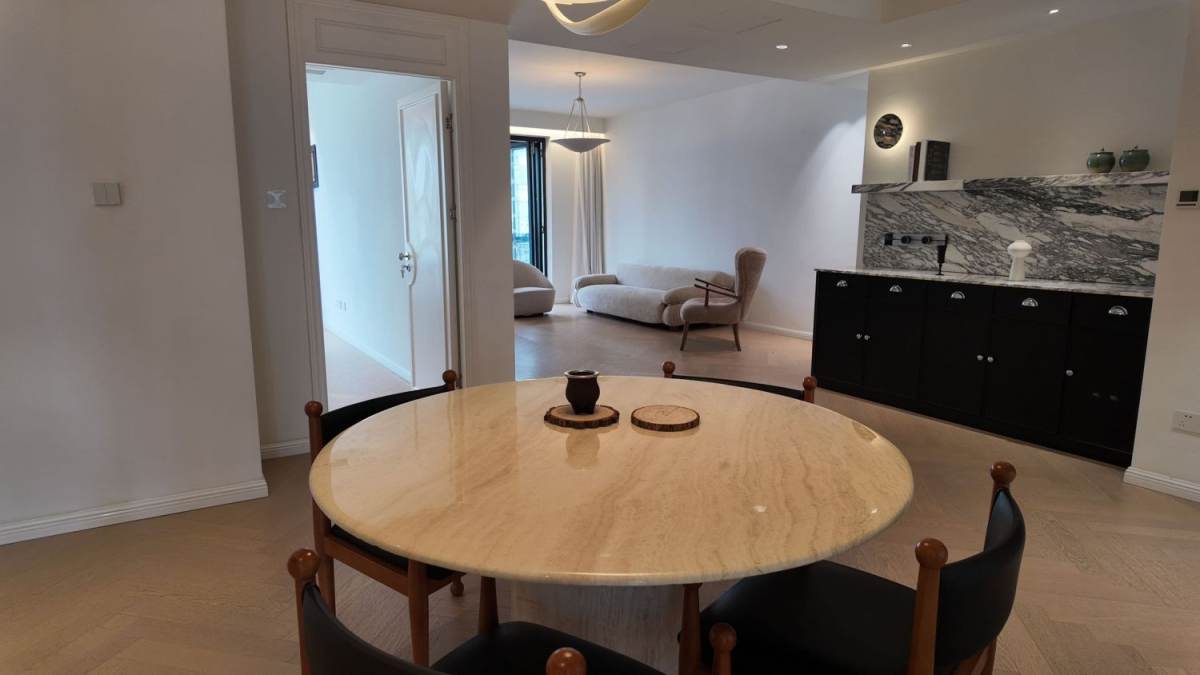 Housing image — Dining Area
