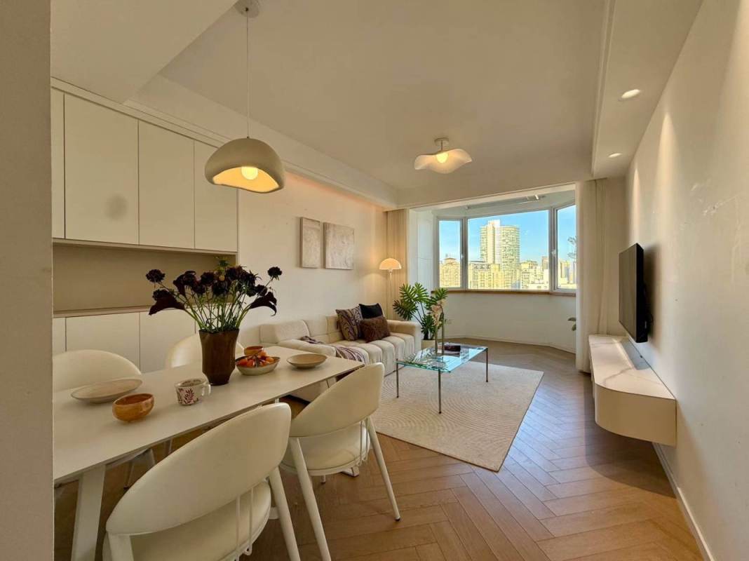 Housing image — Living Room