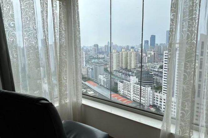 Bright Modern 2BR Apartment in Suzhou Creek North with Private Garden (L3/L4/L7)