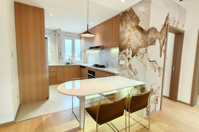 High-Floor Spacious Modern Bright 2BR Apartment near City God Temple (L8/L10/L14)
