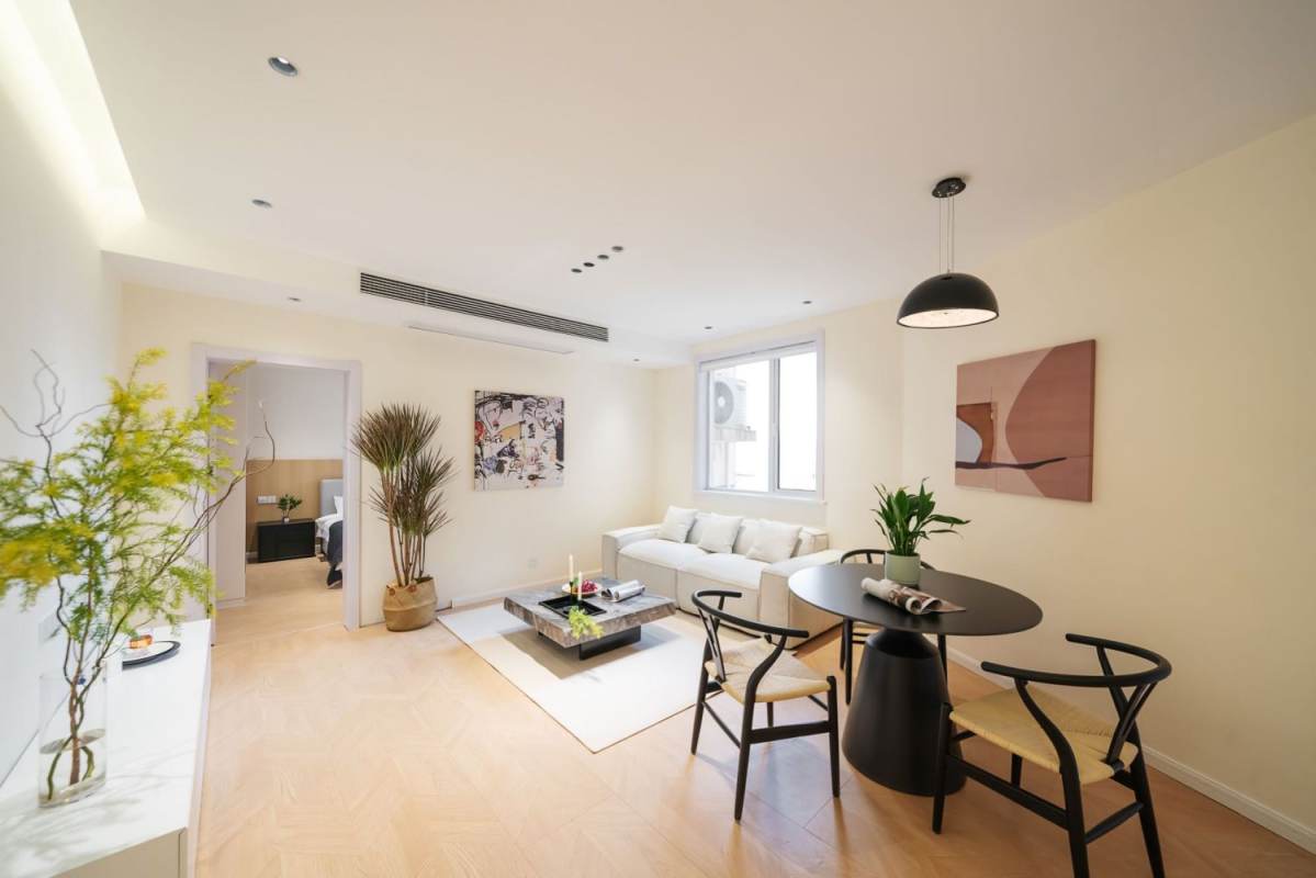 Housing image — Living Room