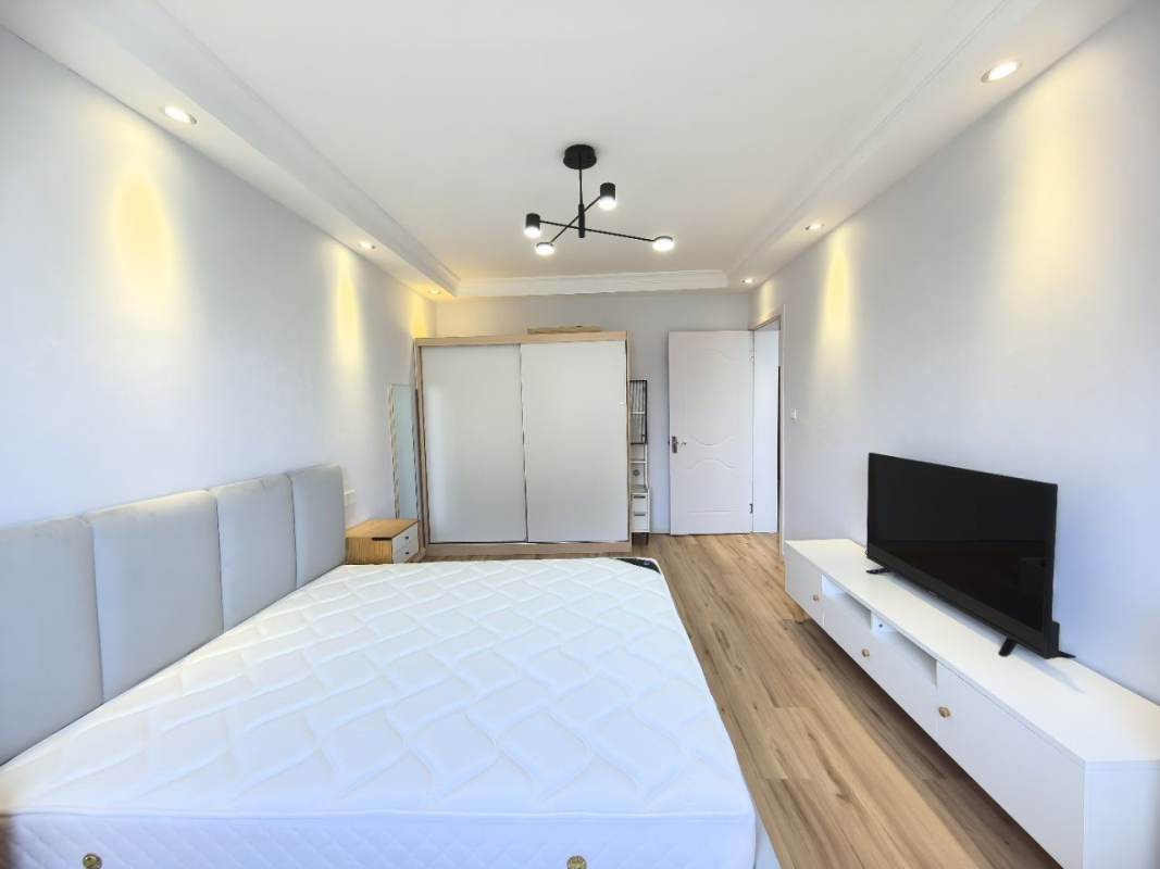 Housing image — Bedroom