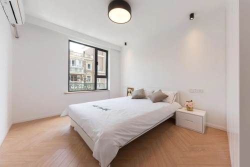 Housing image — Bedroom