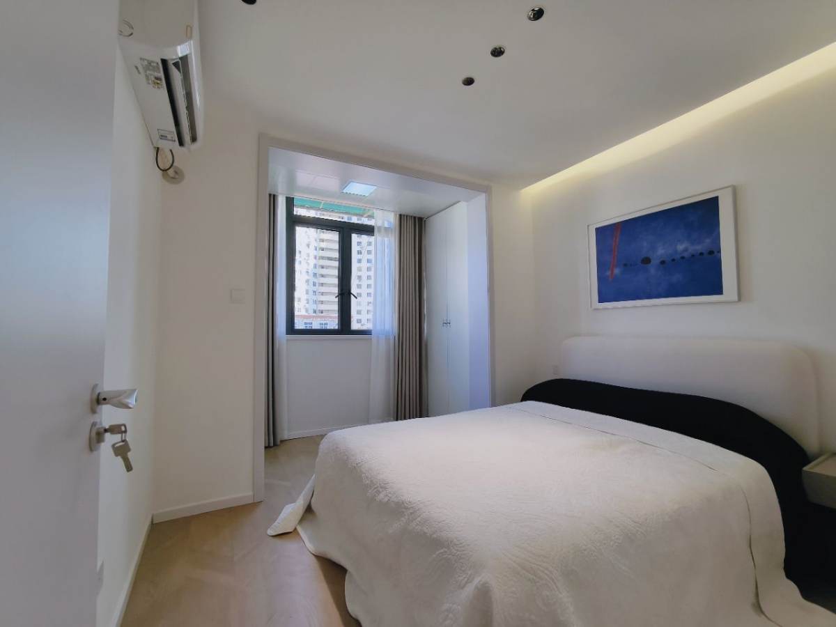 Housing image — Bedroom