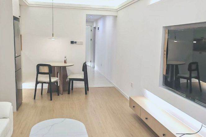 1BR Apartment near Jiangsu Rd Metro (L2/L11)