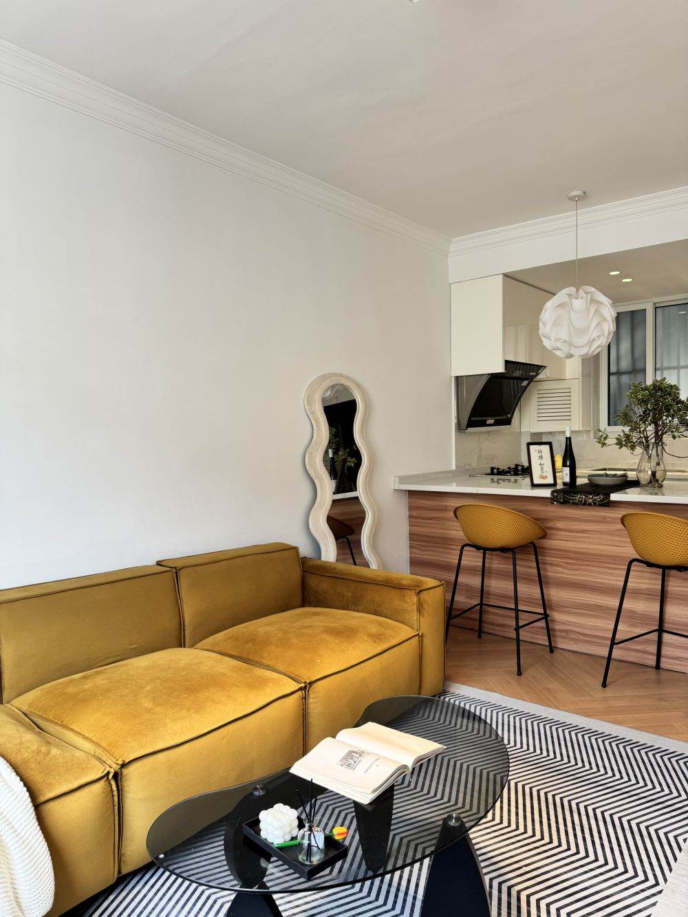 Housing image — Living Room