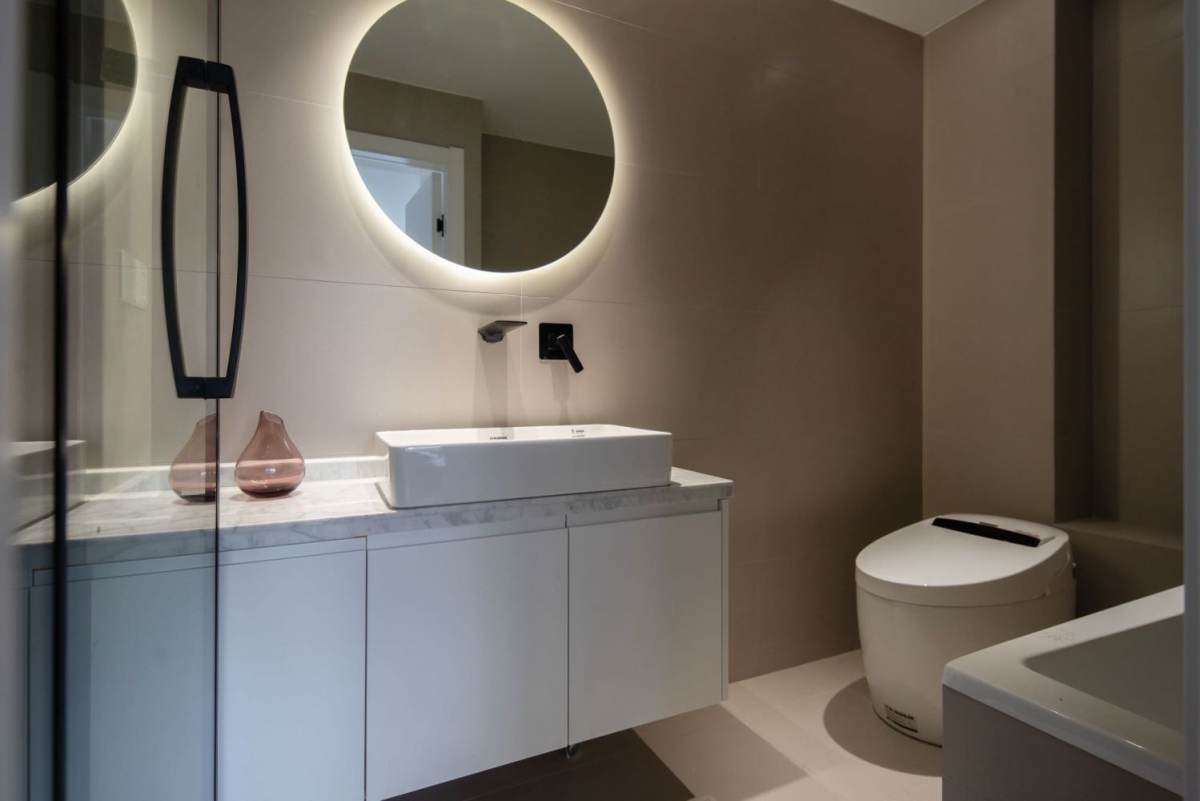 Housing image — Bathroom