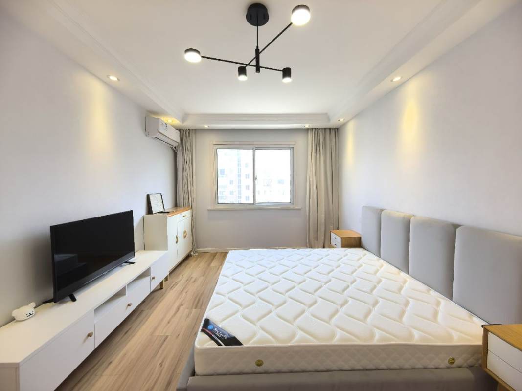 Housing image — Bedroom