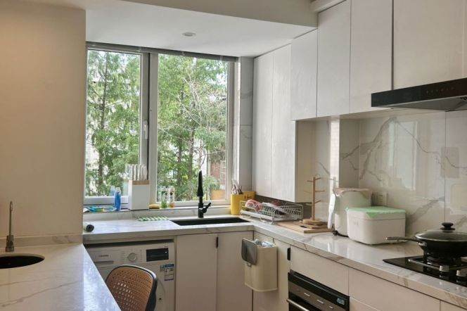 3BR Apartment near Jiaotong University Metro