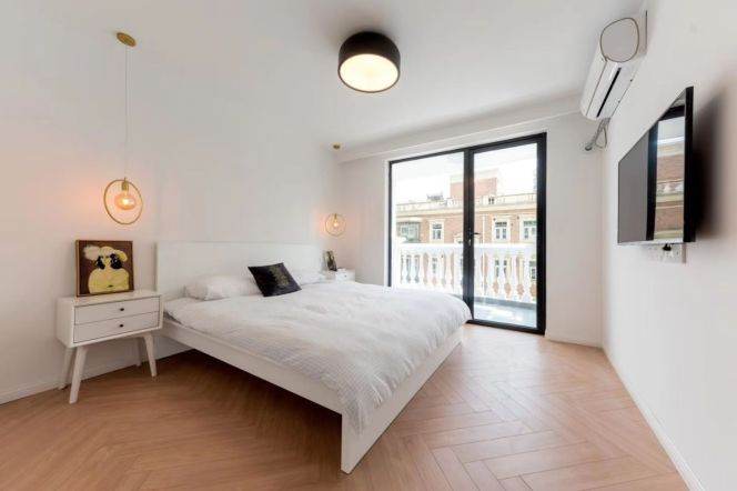 Modern Bright 3BR Apartment near Xujiahui Park