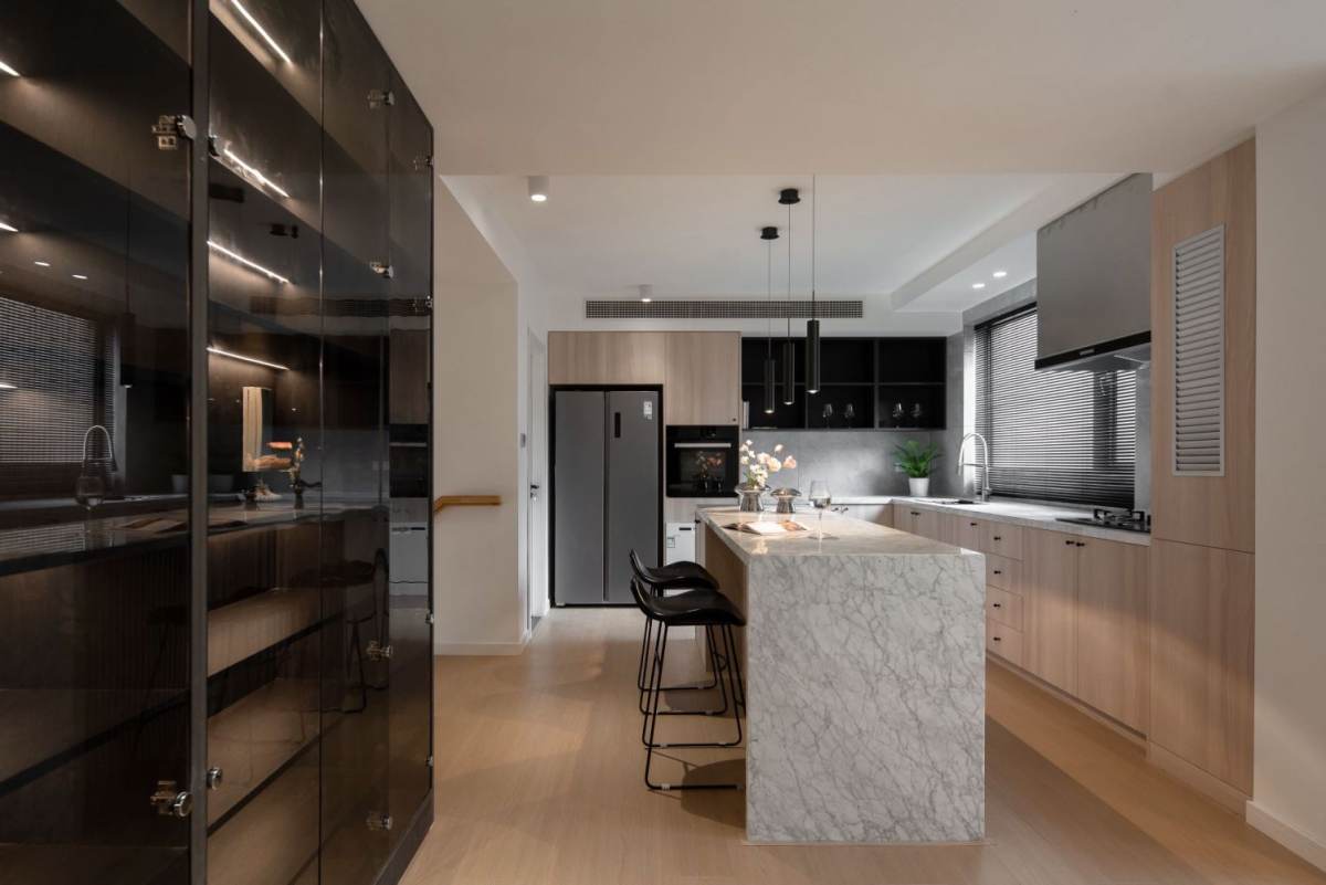 Housing image — Kitchen