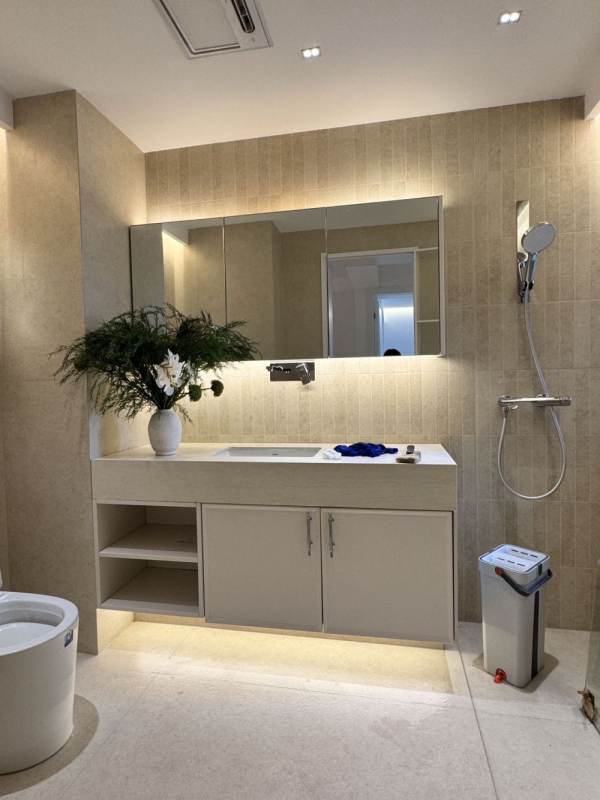 Housing image — Bathroom