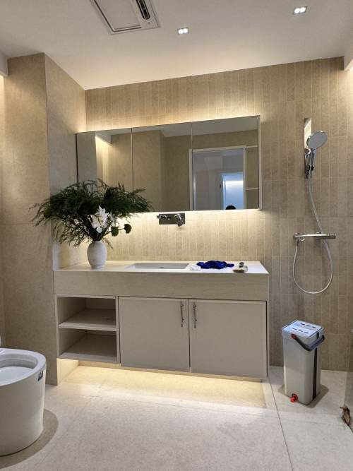 Housing image — Bathroom