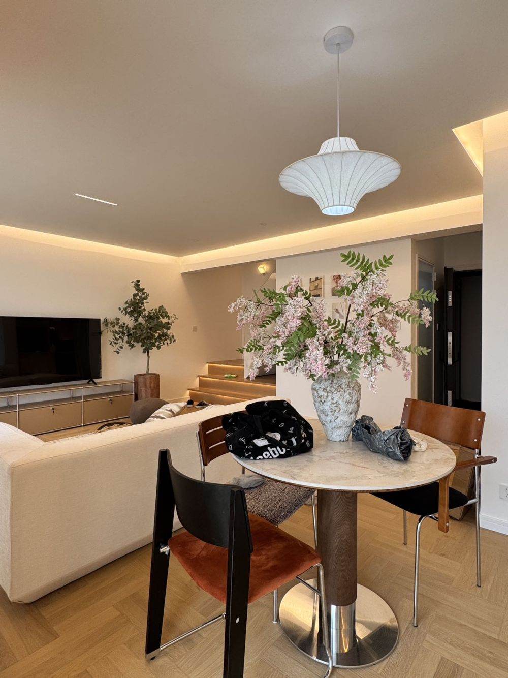 Housing image — Living Room
