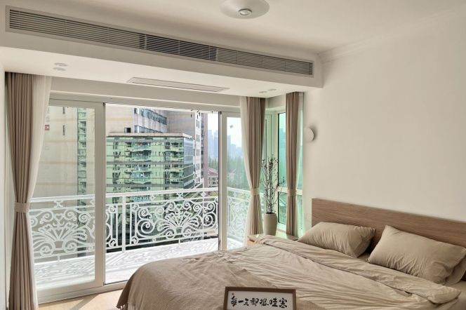 2BR Apartment in Jing'an with Outstanding View (L14)