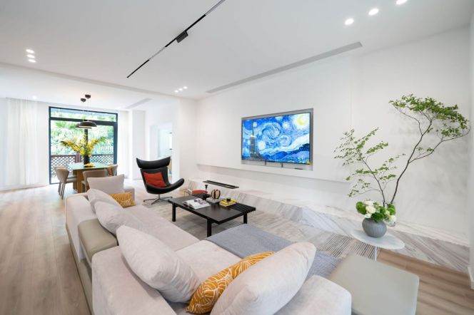 Spacious 5BR Apartment in Hongqiao CBD with Terrace